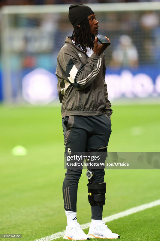 2024 Real Madrid Trefoil Windbreaker Spring and Autumn Set Retro