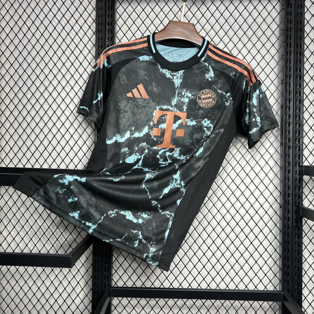 2024-25 Bayern Munchen Away football jersey