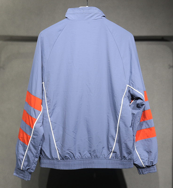 Player Retro Liverpool Windbreaker Kit