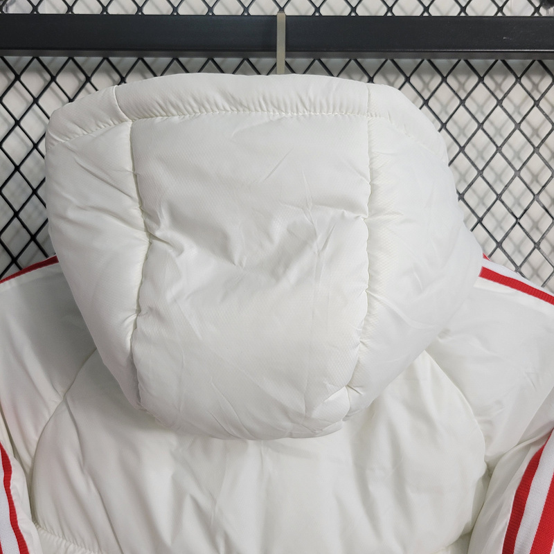 23-24 Warmweet jacket Manchester United white