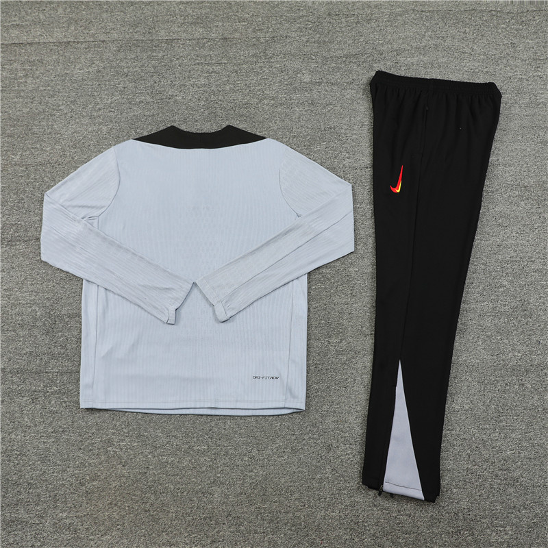 2024-25 Liverpool Half-Pull Training Suit Jersey Set