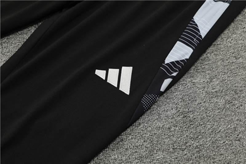 2024-25 Manchester United Black Long Sleeve Training Suit