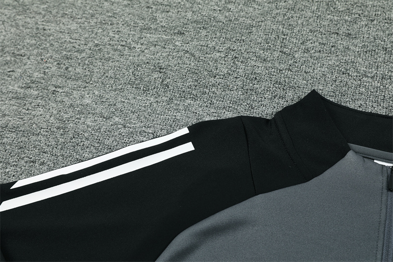 2024-25 Manchester United Dark Gray Long Sleeve Training Suit