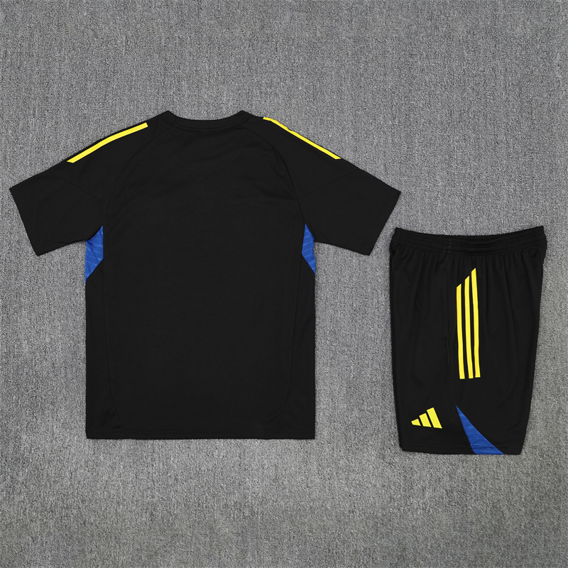 2025-26 Manchester United Short Sleeve Kit
