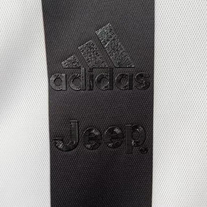 retro 2017 Juventus 120th Anniversary football jersey