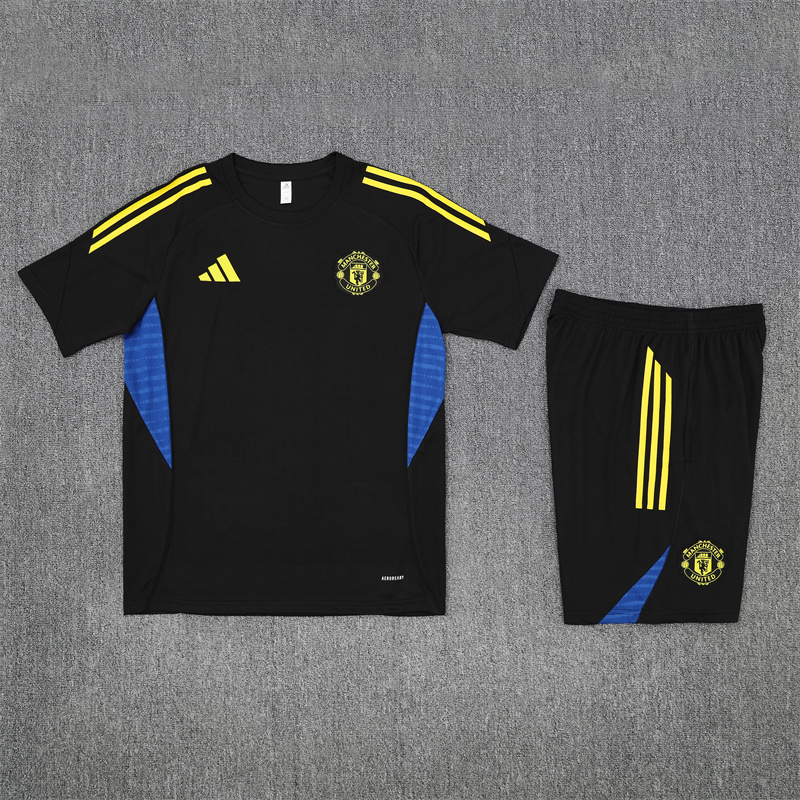 2025-26 Manchester United Short Sleeve Kit