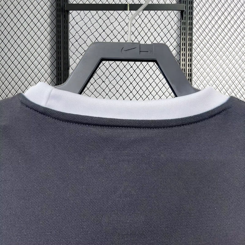 retro 2017 Juventus 120th Anniversary football jersey