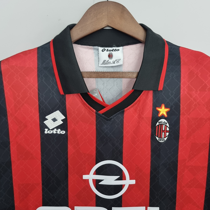 Retro 1995-96 AC Milan home  BAGGIO BARESI VIEIRA  ALBERTINI Football jersey