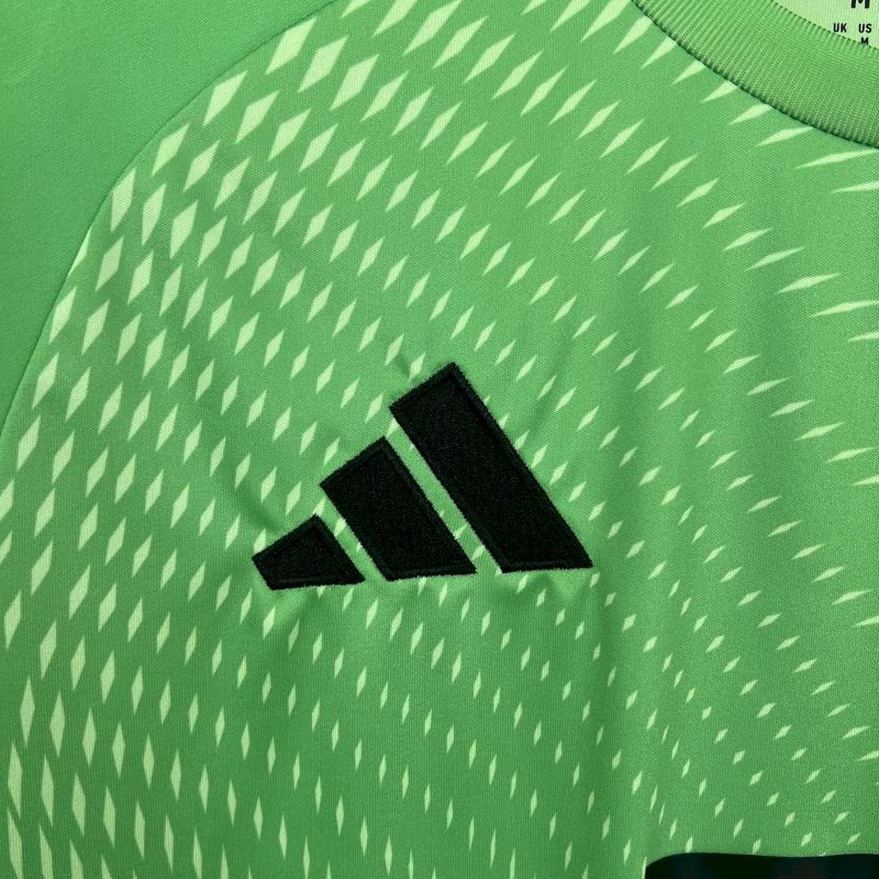 2025-26 Bayern Munchen Green Goalkeeper Football jersey