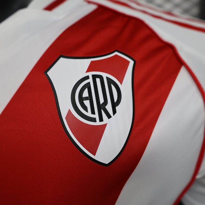 Player 2024-25  River Plate Home football jersey