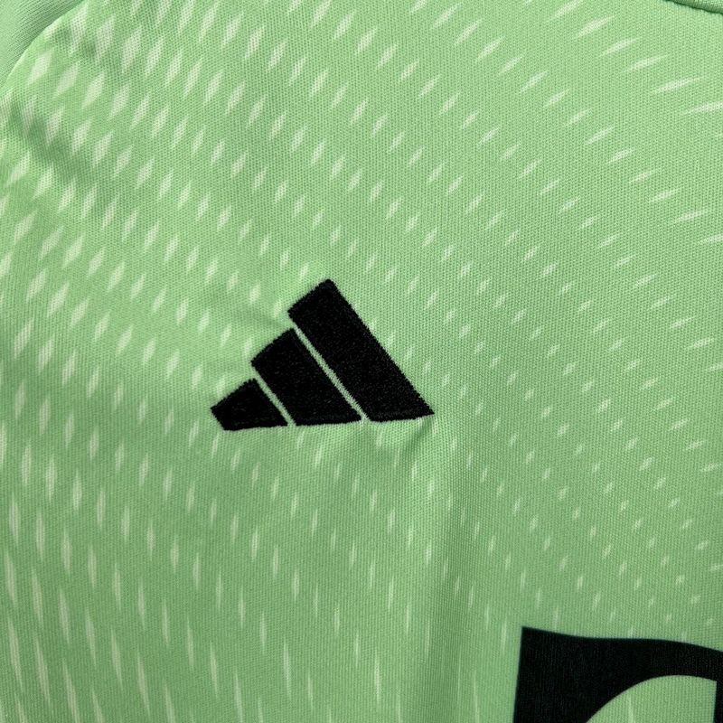 2025-26 Bayern Munchen Green Goalkeeper Kids Football jersey