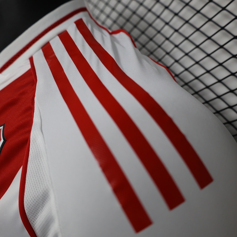 Player 2024-25  River Plate Home football jersey