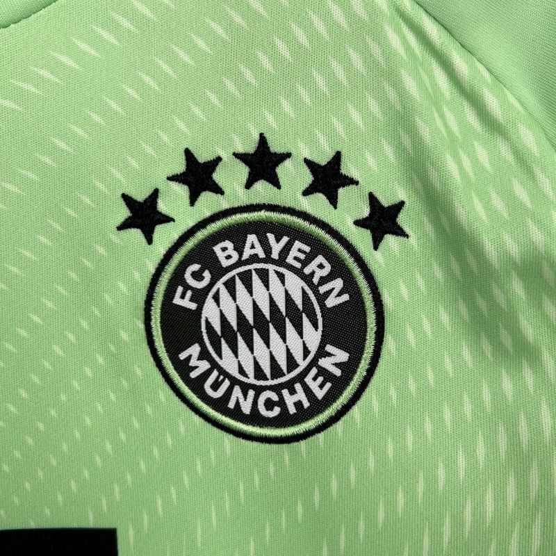 2025-26 Bayern Munchen Green Goalkeeper Kids Football jersey