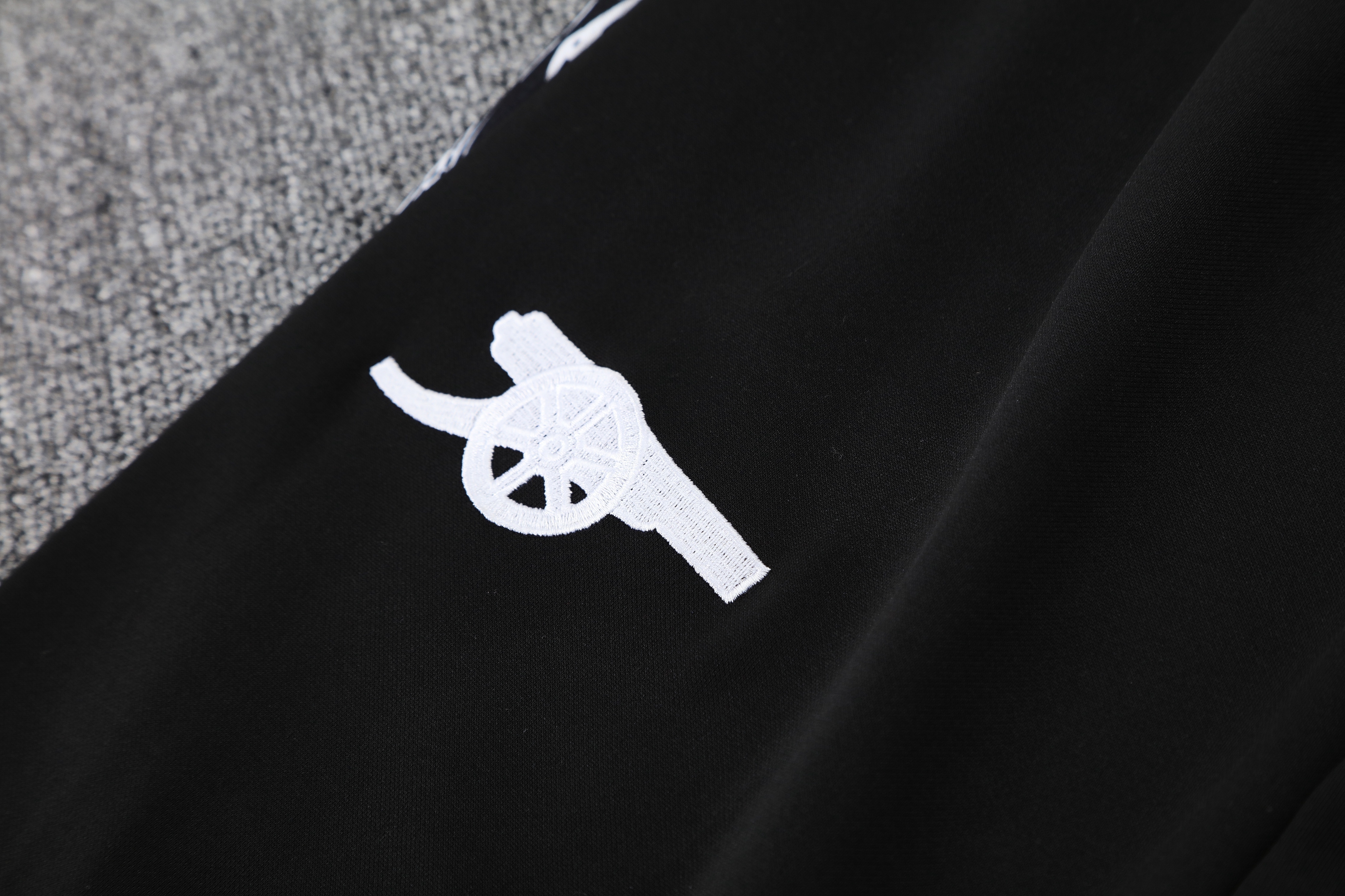 Arsenal 2025-2026 Season New Sweatshirt Set for Men and Women, Autumn/Winter Casual Hooded Sports Sweatshirt