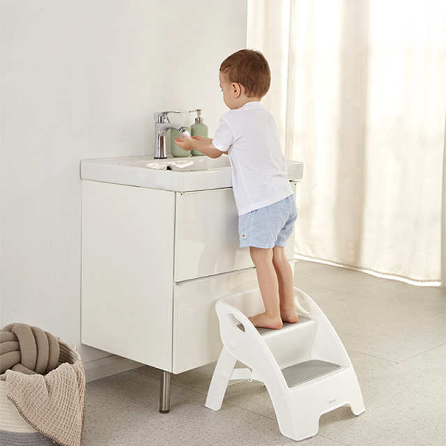 Gromast Foldable Nursery Step Stool GT048 Wholesale Supplier | Bulk Portable Kids Stool Stock