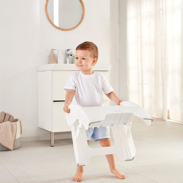 Gromast Foldable Nursery Step Stool GT048 Wholesale Supplier | Bulk Portable Kids Stool Stock