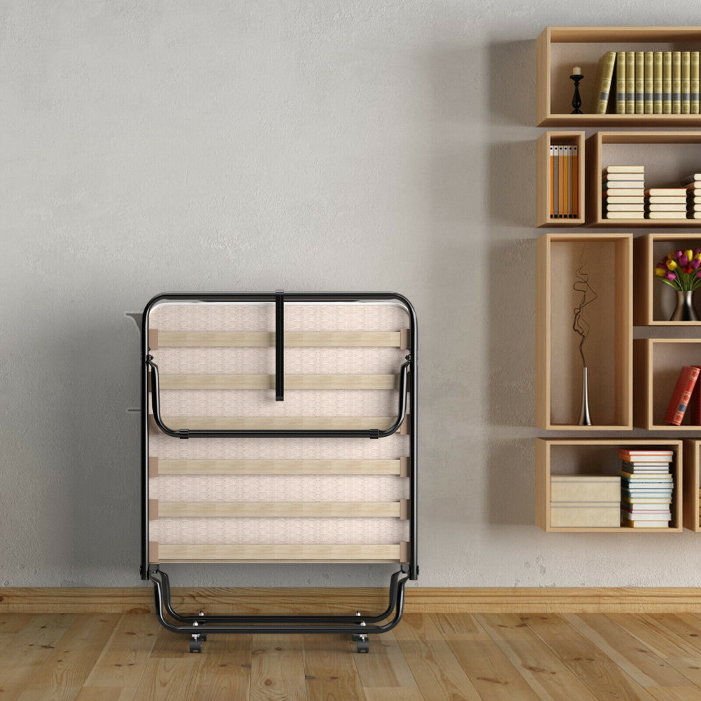 Cama plegable para invitados adicionales con colchón de espuma viscoelástica fabricada en Italia