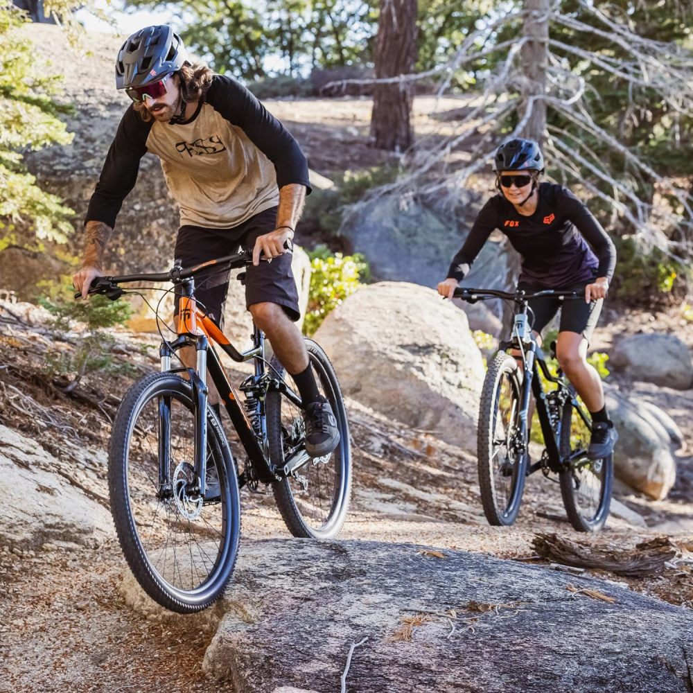 Bicicleta de montaña de suspensión completa, hombres y mujeres, marco de aluminio, palanca de cambios, desviador trasero de 21 velocidades, frenos de disco delantero y trasero