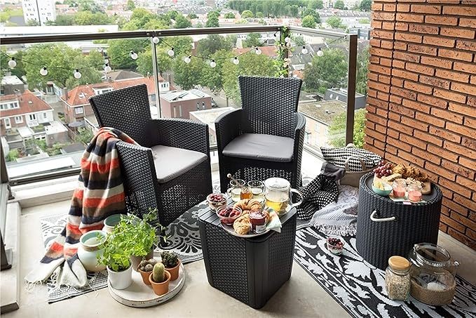 Set de Balcon Iowa, 3 Piezas, Simil Rattan Fabricado en Resina de Alta Calidad, Color Grafito