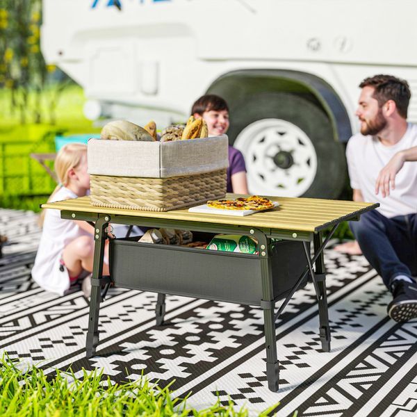 Mesa plegable pequeña de aluminio Outsunny de 3 pies
