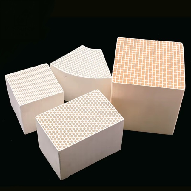 Filter Porous Alumina Honeycomb Ceramic,Porous Alumina Honeycomb Ceramic Filter,
Alumina Honeycomb Ceramic Filter Media,
Porous Alumina Ceramic Honeycomb Filter