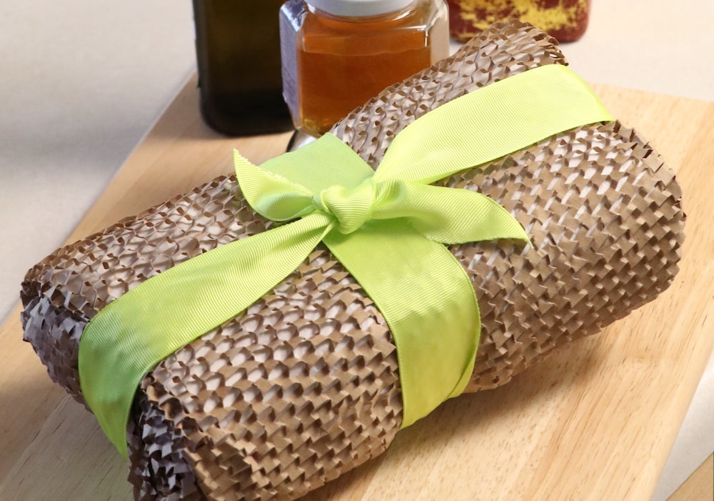 Bagaimana Memilih Pembungkusan Kusyen Kertas yang Tepat untuk Barangan Anda?