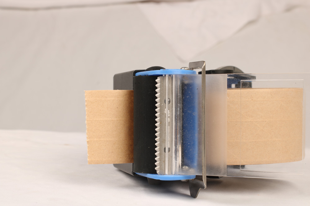 Dispenser Pita Kertas Gummed Genggam TAPEZ: Solusi Seal Kotak Mesra Alam