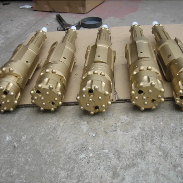 Eccentric casing system