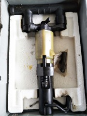 Y6 pneumatic rock drill