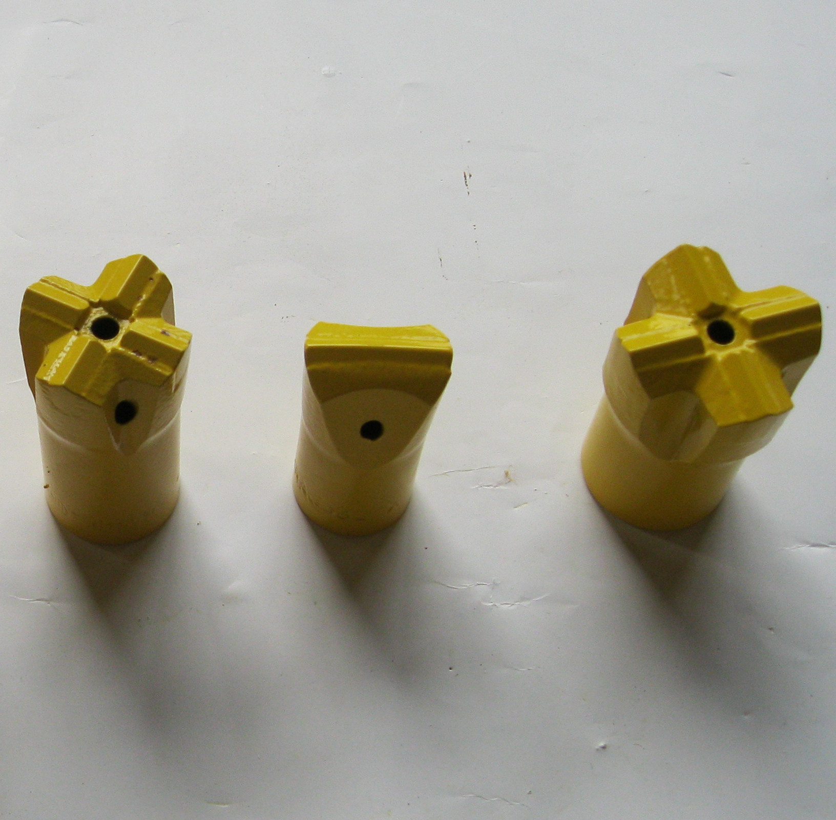 Tapered cross bits