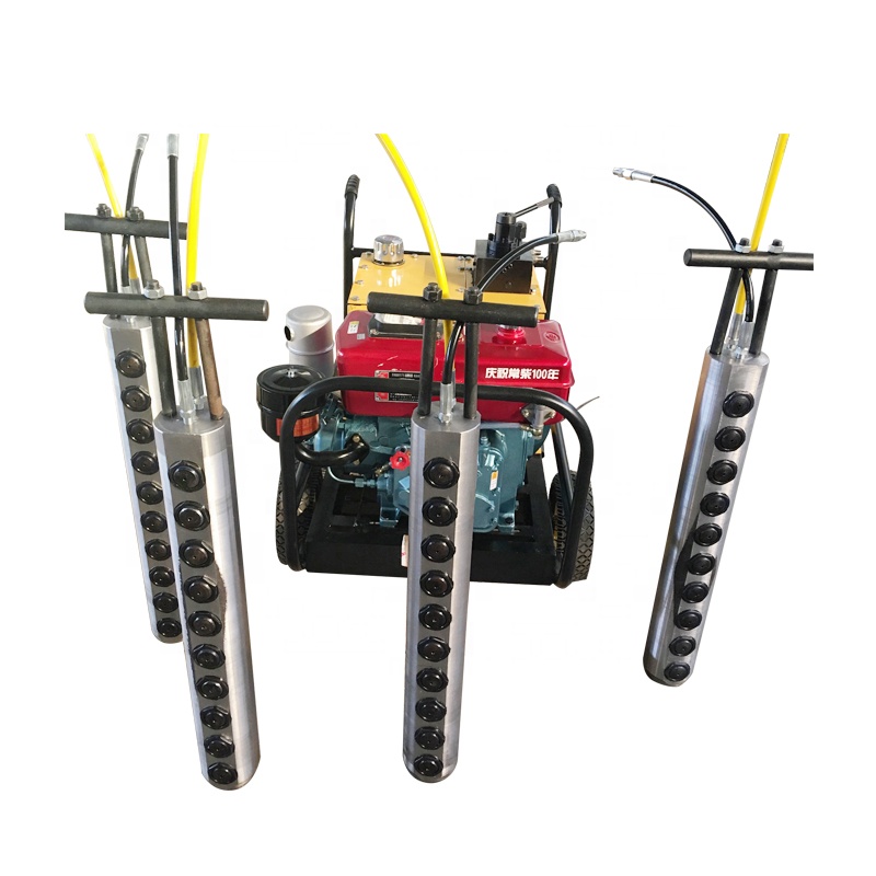 Piston rod rock splitter 