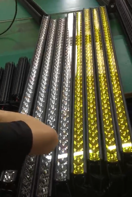 Single Row LED Light Bar E48 Series Length From 12 inch to 52 inch available With Red/Blue/Yellow Drl