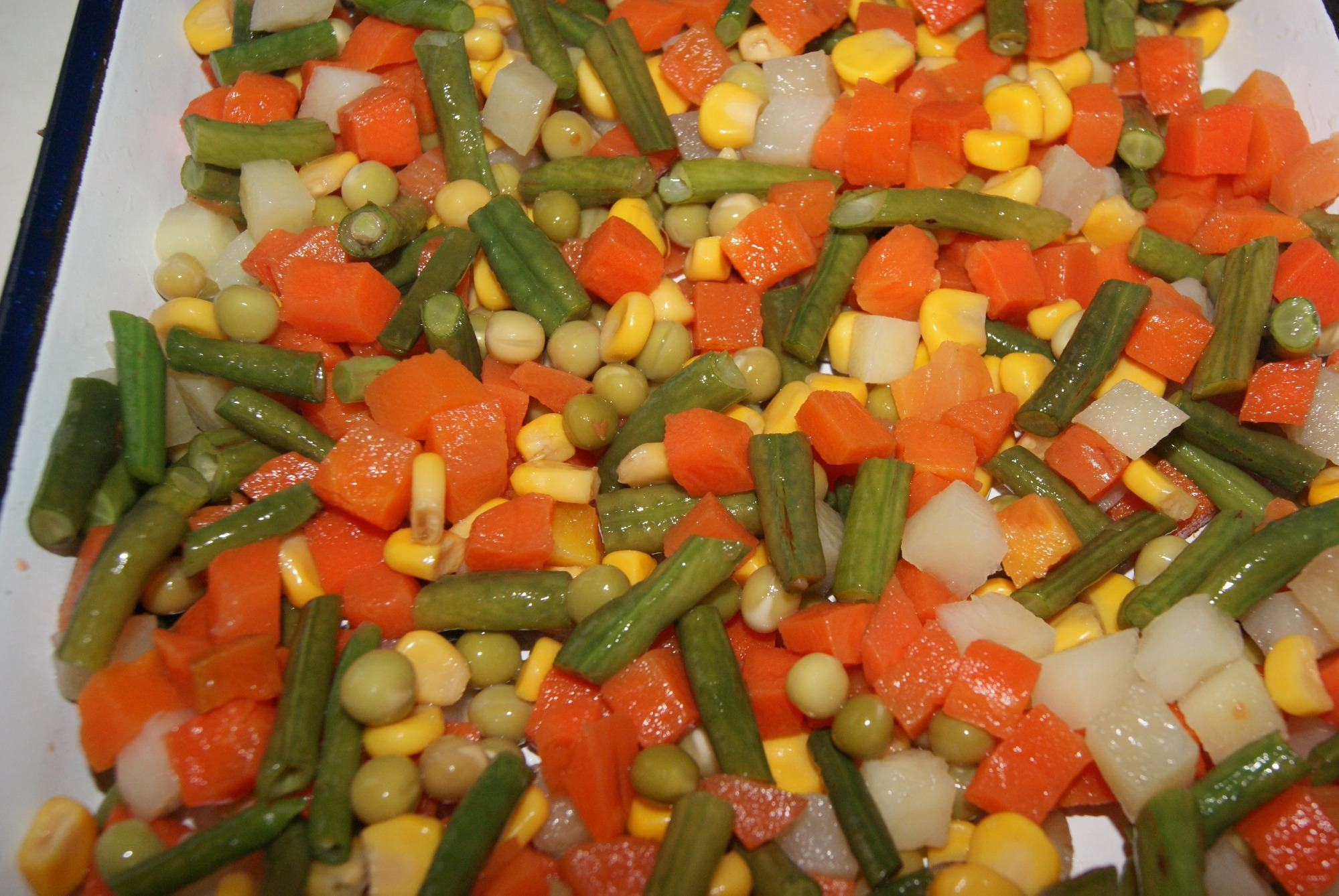 Canned mixed vegetables
