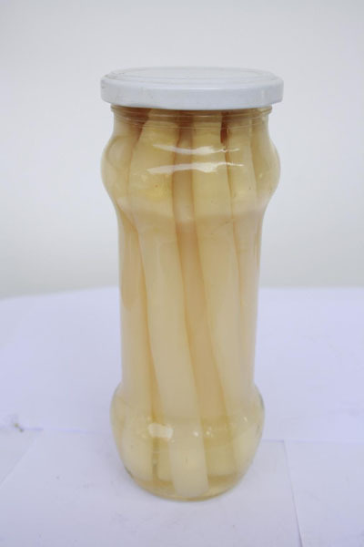 Canned white Asparagus