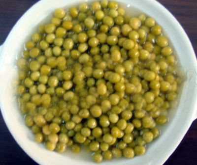 Canned green peas