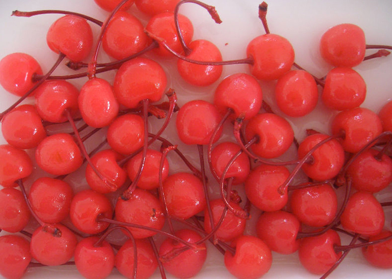 Canned cherry in syrup