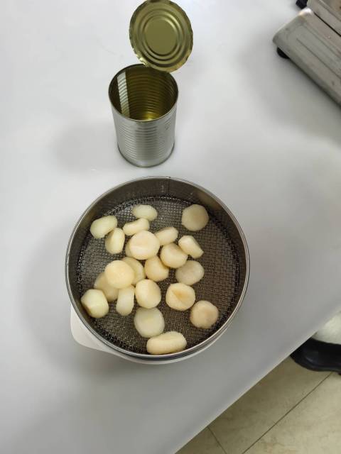 Canned water chestnuts