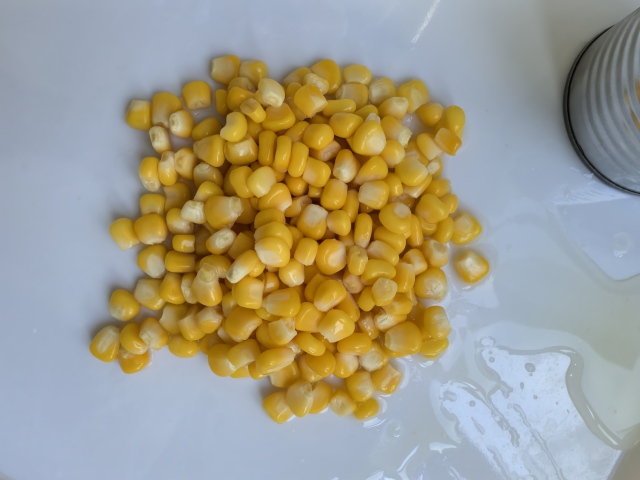 Canned sweet corn