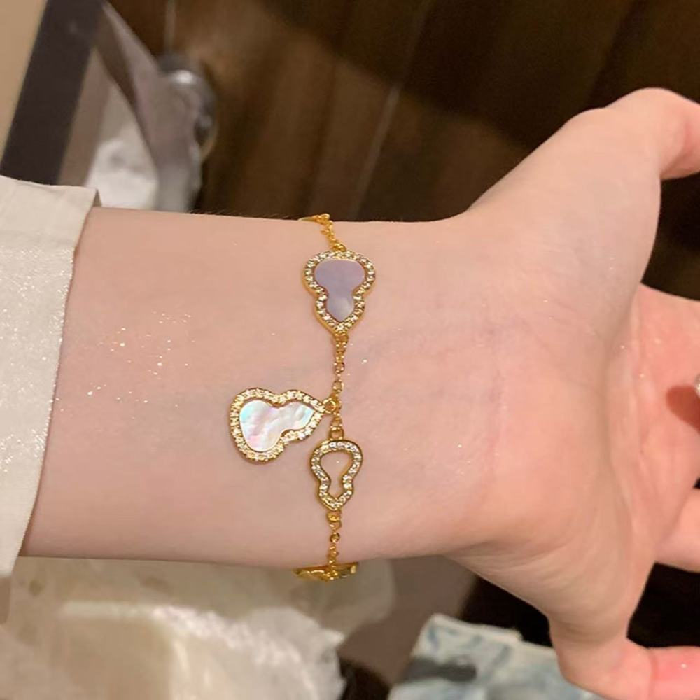 Bracelet - New Chinese Pink Mother Shell Gourd Fulu Good Luck Zircon Women's Bracelet, Gold and Silver