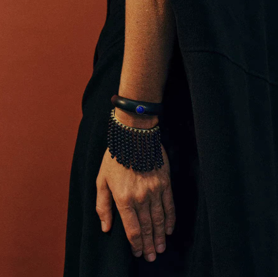 Pearl black agate tassel bracelet fashion exaggerated personality bracelet high-end temperament bracelet elegant hand jewelry female