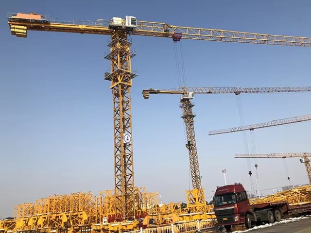 Tower Cranes,Used Zoomlion QTZ160 Tower Crane (TC7013-10) 70m Boom 10t Capacity for Construction Projects Features Core Motor Gearbox Engine