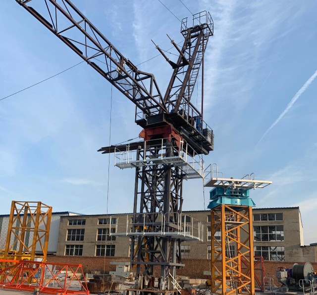 Tower Cranes,D6037 (16ton)  Luffing Jib Flattop Tower Crane