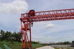 Tower Cranes,Double Beam Gantry Crane with 50 Ton Rated Loading Capacity Motor Bearing Gearbox Gear Core Components