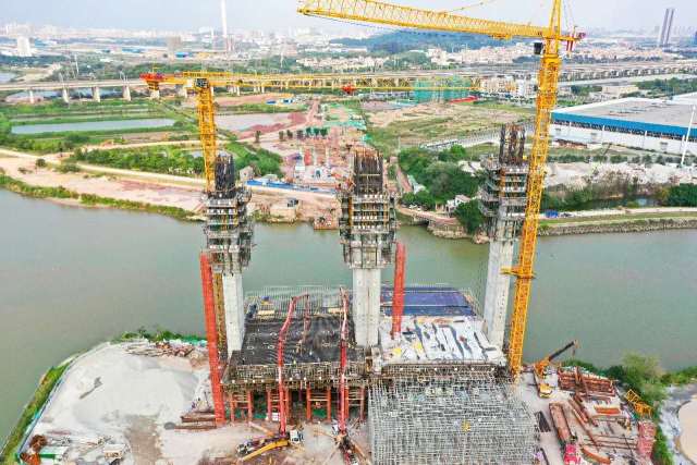 Tower Cranes,Used TC6515 Model 10 Ton 12 Ton Tower Cranes for Sale Hoisting Tower with Core Components Motor Gearbox Bearing