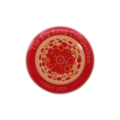 Customizable metal commemorative badges for exclusive use in meetings and events with epoxy pins.