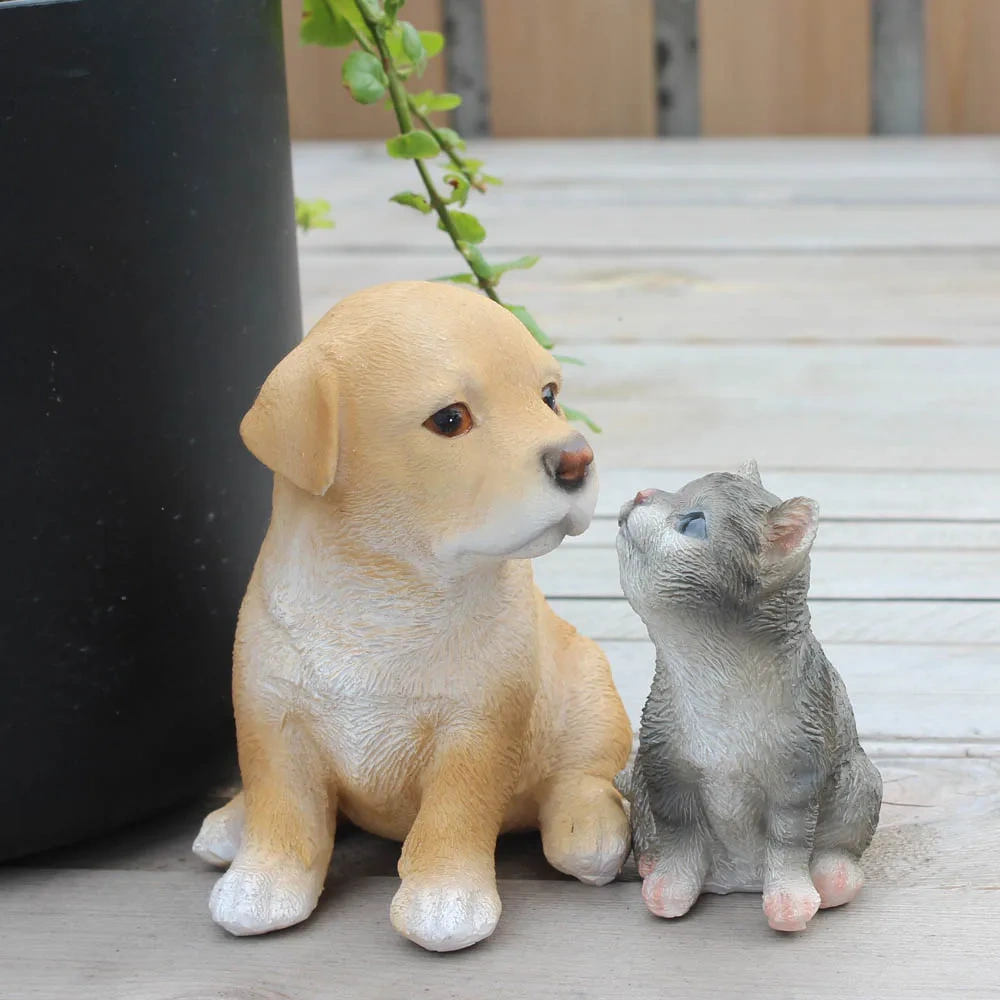 Cat and Dog Garden Sculptures Statues for Outdoor Patio Yard Lawn Home Decoration Animal Decorative Figurines Housewarming Gifts