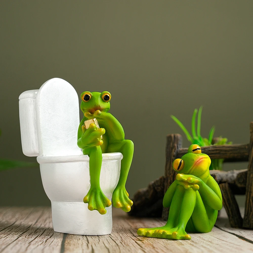 Nordic Resin Frog Decorative Figurines -Funny Animal Statue for Garden Home Office Living Room Entrance Desk Ornament Gifts