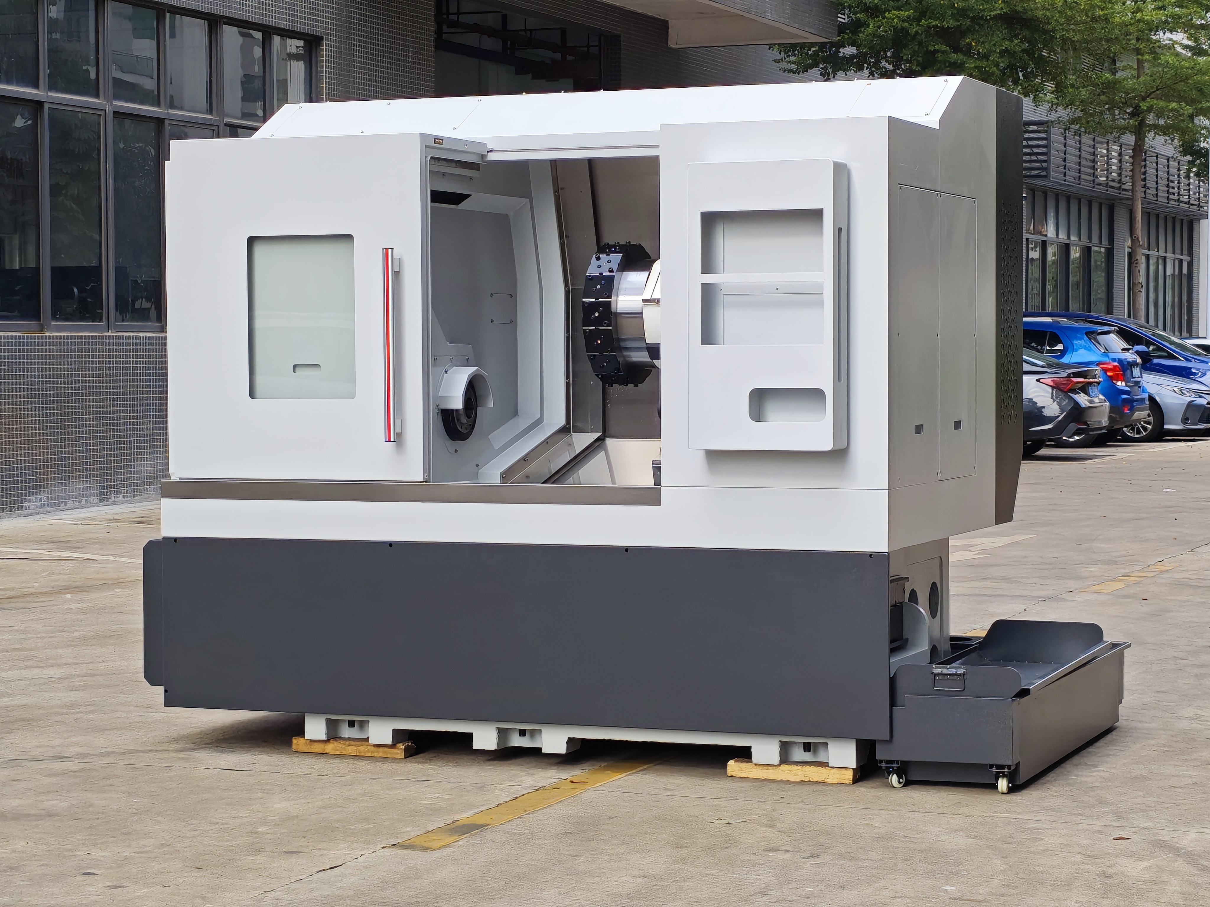 Single Spindle with Inteprolated Y-axis and Tailstock