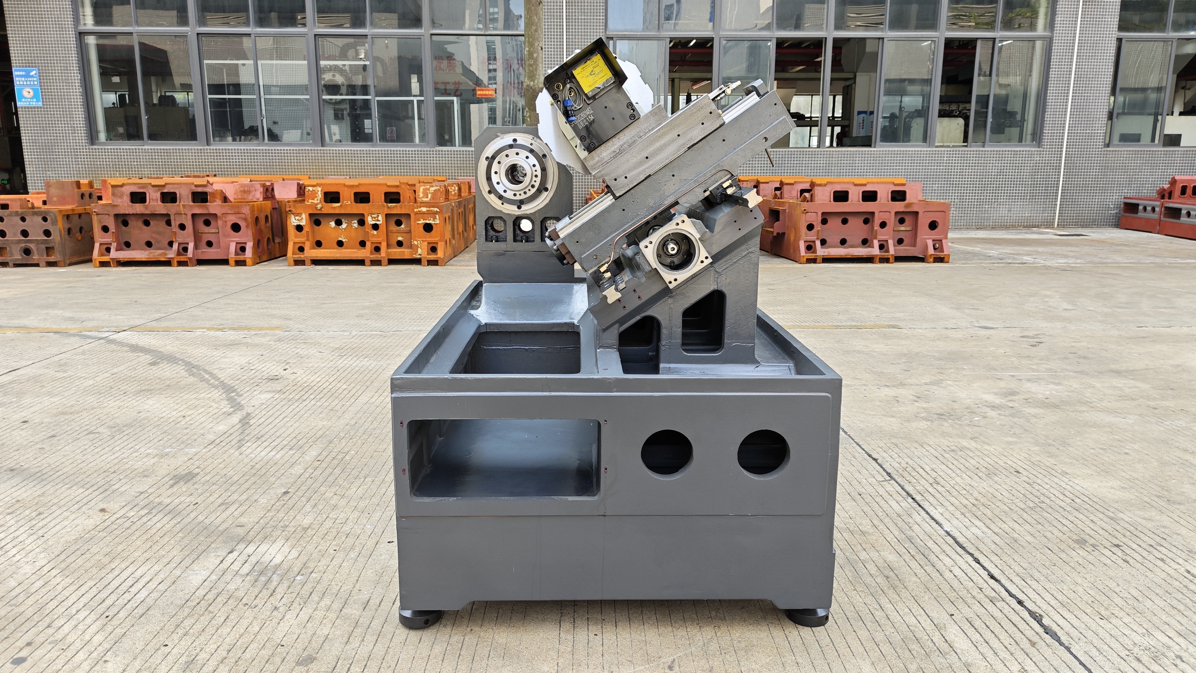 Single Spindle with Servo Turret
