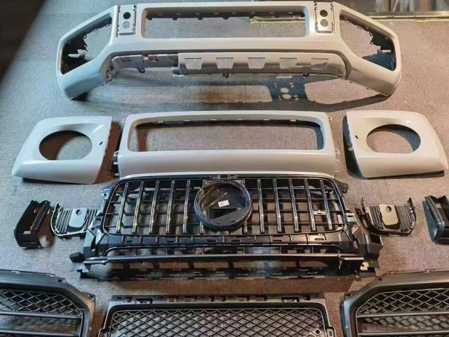 メルセデス・ベンツ Gクラス AMG フロントバンパーキット